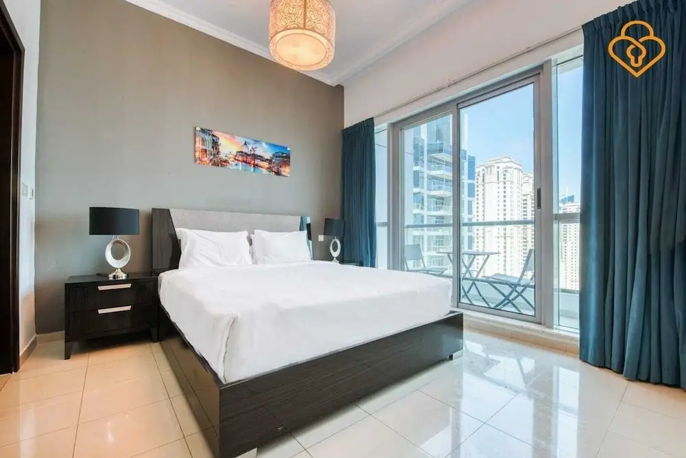 Bay Central 1 Dubai Marina - Apartment 3306 — фото 1