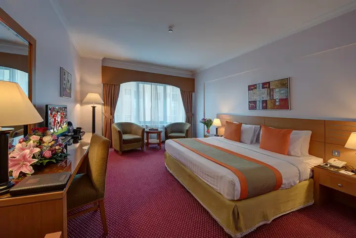 Дубай: Golden Tulip Deira