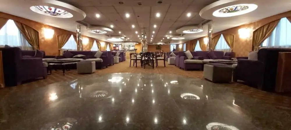 Эль-Минья: Queen isis floating hotel in minya