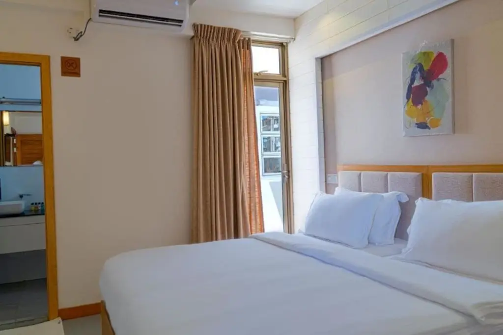 Северный атолл Мале: AraamView Maldives