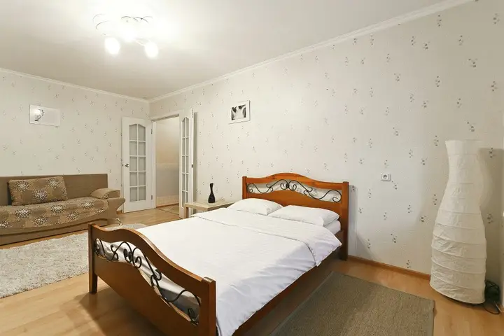 Минск: Апартаменты 1-комнатные HomeApart пер. Чёрного, 4