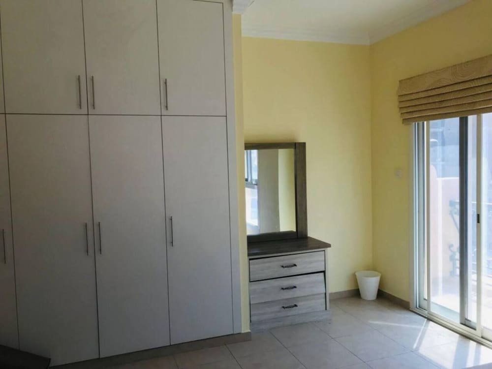 Дубай: An Eco-friendly Villa in Middle of Jvc, Dubai