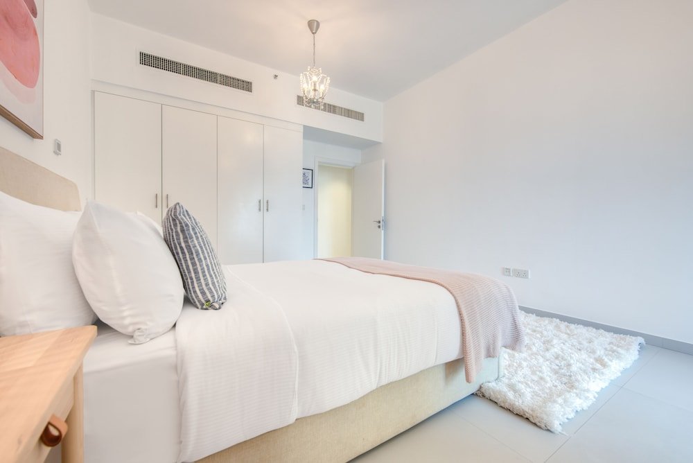 Дубай: Maison Privee - Sun Sand & Dubai Luxury at JBR Beach
