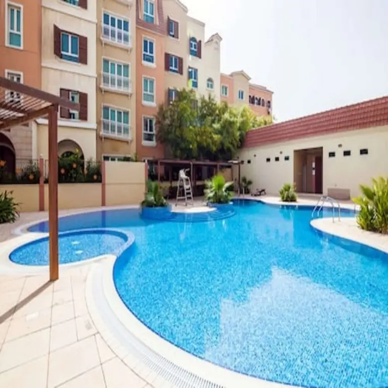 Дубай: Lux BnB 1BD Discovery Gardens
