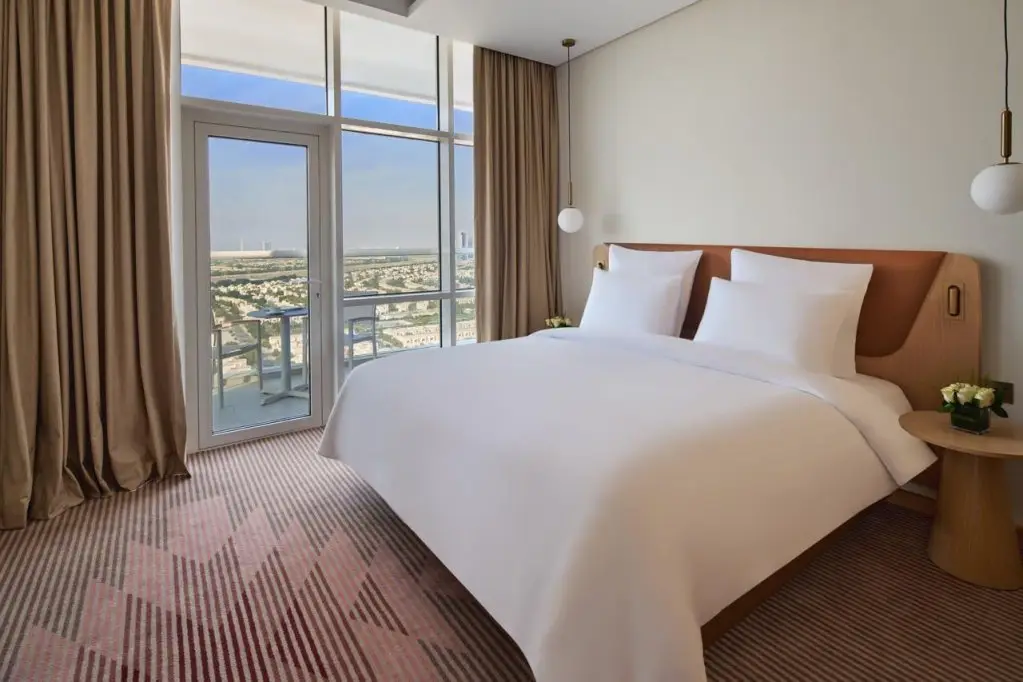 Дубай: Отель Novotel Jumeirah Village Triangle
