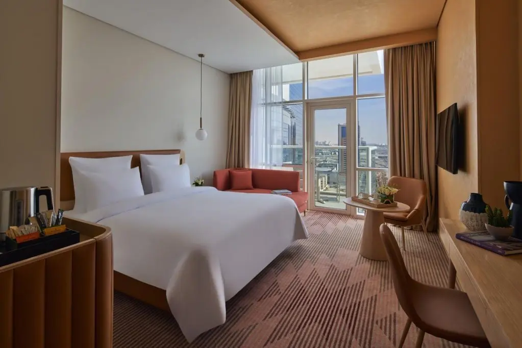 Дубай: Отель Novotel Jumeirah Village Triangle