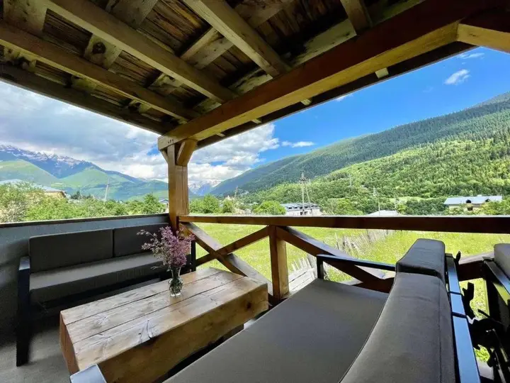 Местиа: Hotel Latveli Mestia