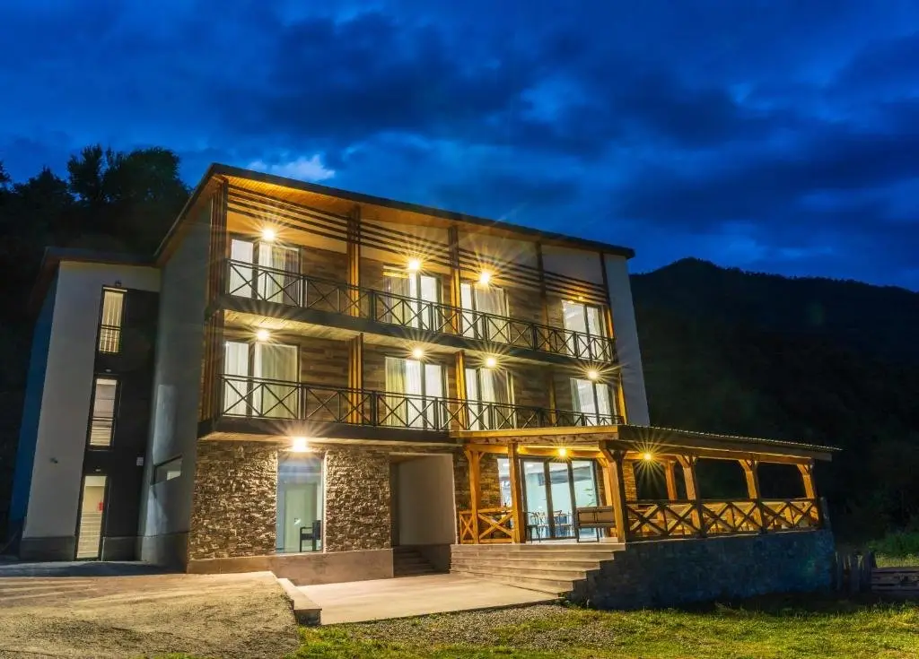 Местиа: Hotel Latveli Mestia