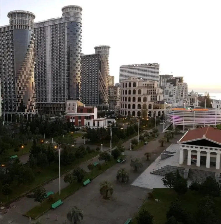 Батуми: Апарт-отель Batumi Vip Apartments