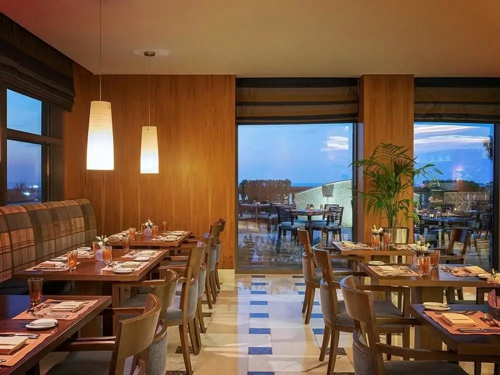 Дубай: Hotel Sofitel Dubai Jumeirah Beach