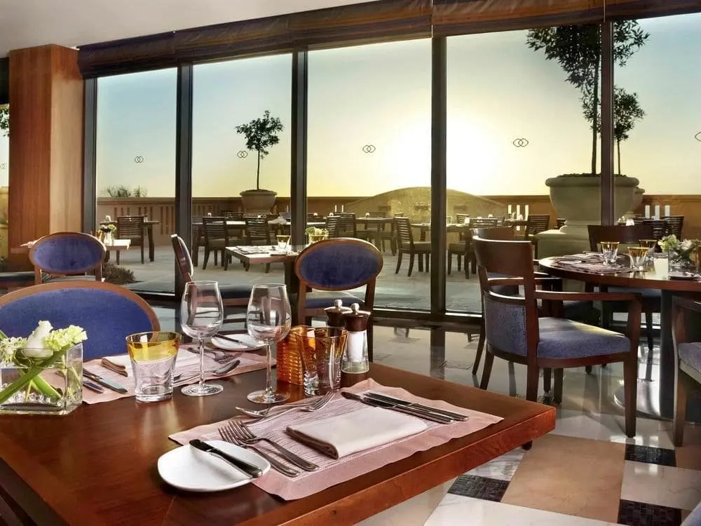 Дубай: Hotel Sofitel Dubai Jumeirah Beach