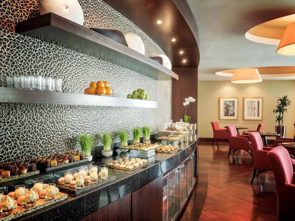 Дубай: Hotel Sofitel Dubai Jumeirah Beach