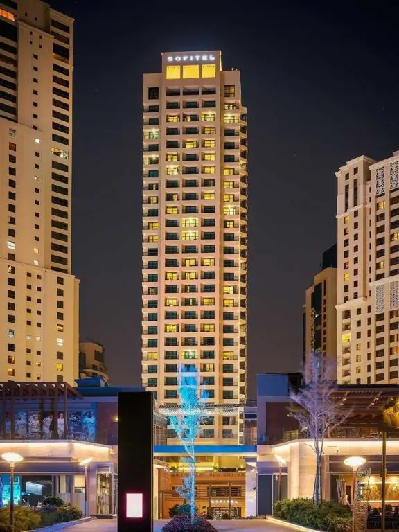 Дубай: Hotel Sofitel Dubai Jumeirah Beach