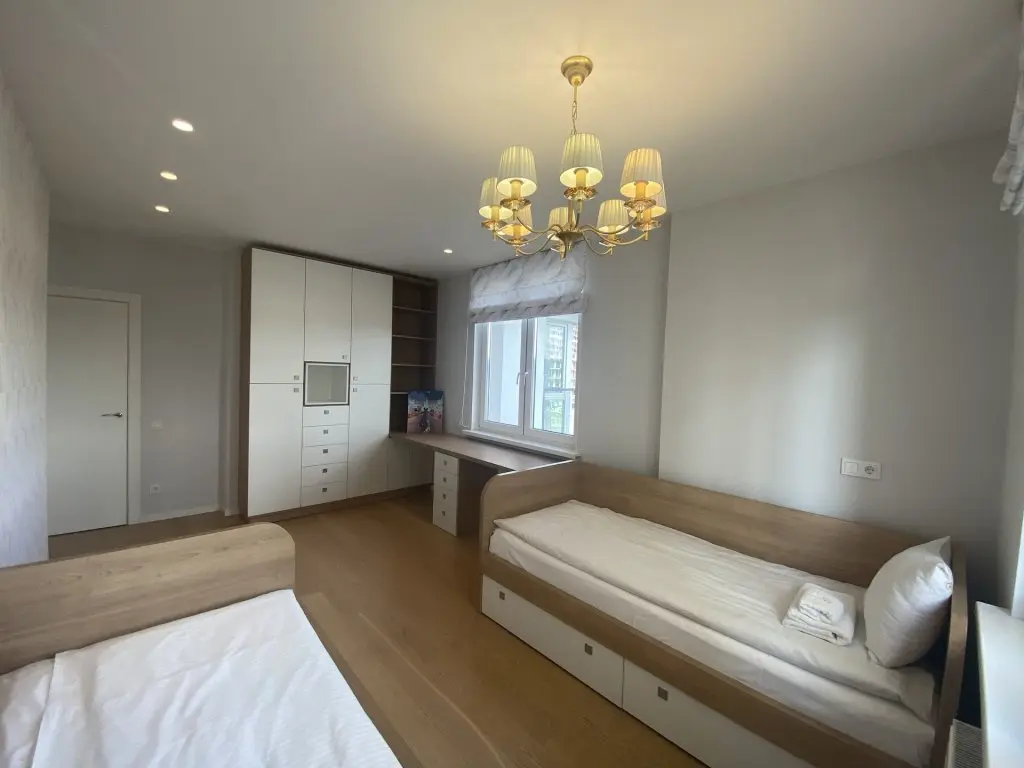 Минск: Апартаменты 3-комнатные HomeApart Туровского, 10