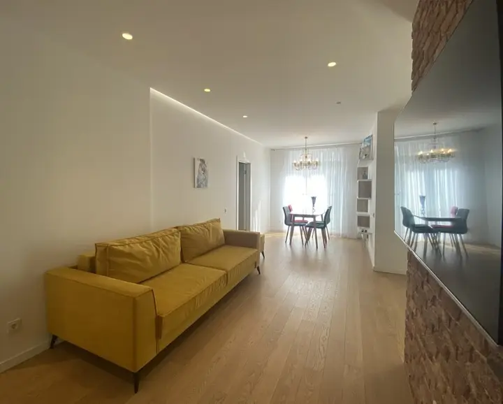 Минск: Апартаменты 3-комнатные HomeApart Туровского, 10