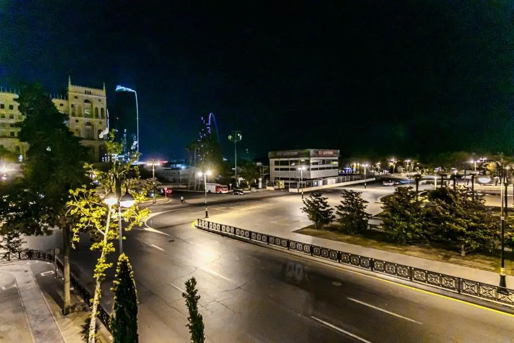 Баку: Hilton DeLuxe Apartment 4 room