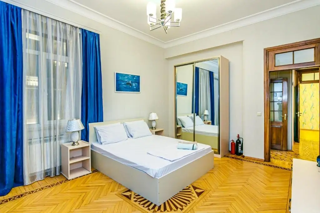 Баку: Hilton DeLuxe Apartment 4 room
