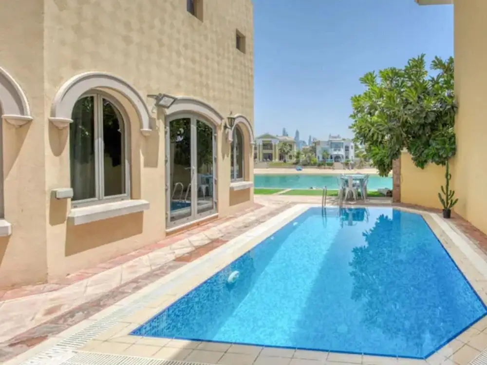 Дубай: Lux Palm Villa Private Pool Beach