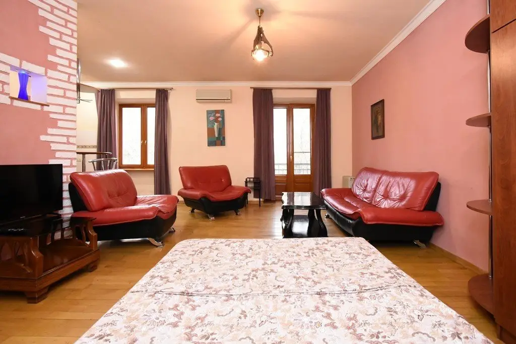 Ереван: Апартаменты  1room  Apt.  at  Nalbandyan  street