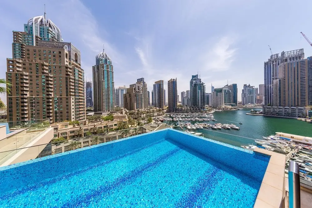 Дубай: Marina Gate I by Deluxe Holiday Homes