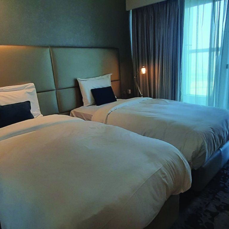 Дубай: Quill Residence Three Bedroom Apartment with 5 Star Amenities