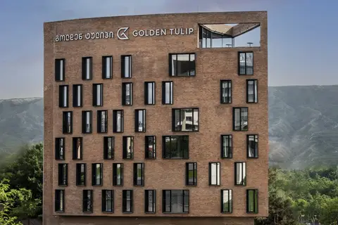 Hotel Golden Tulip Design Tbilisi — фото 1