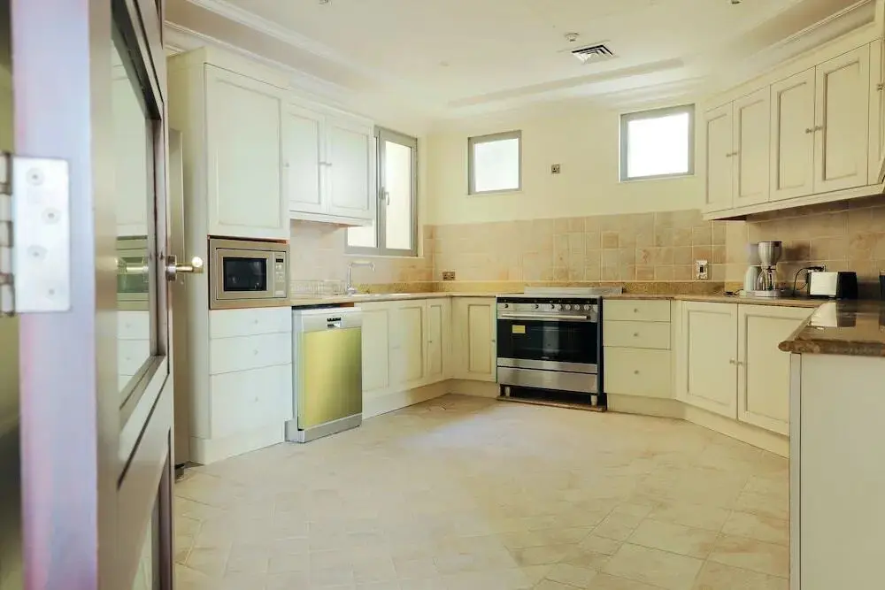 Дубай: The Palm Jumeirah Villas - Frond D by Nasma Luxury Stays