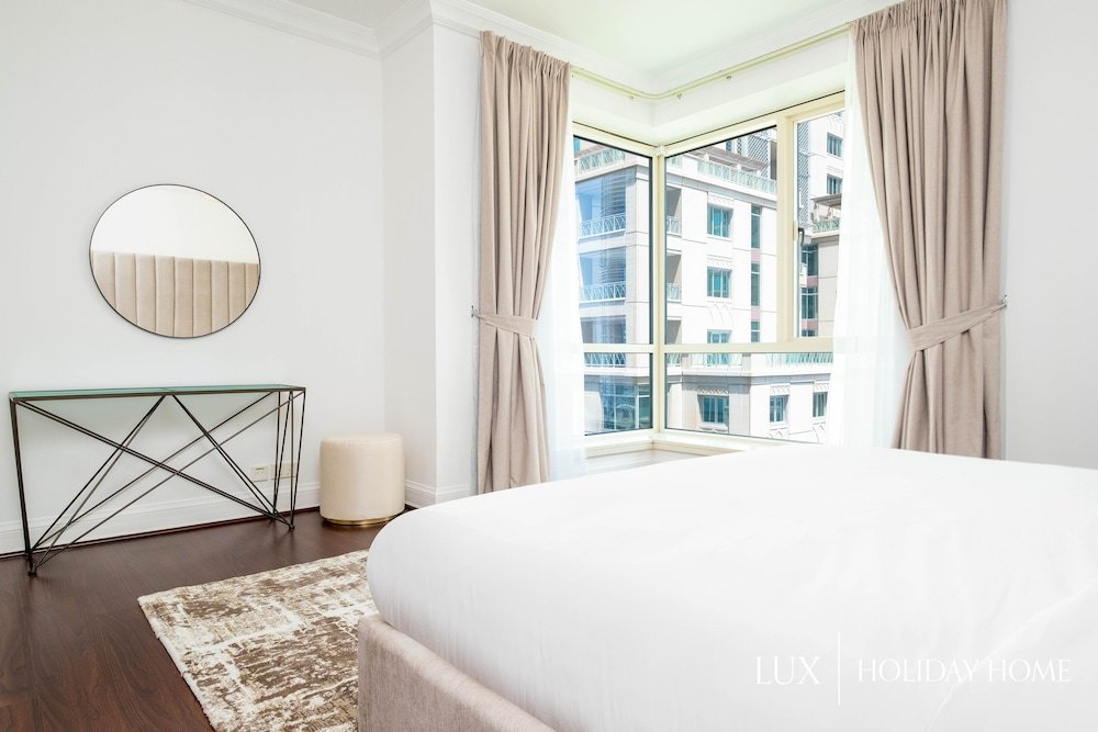 Дубай: Marina View Towers by LUX Holiday Home