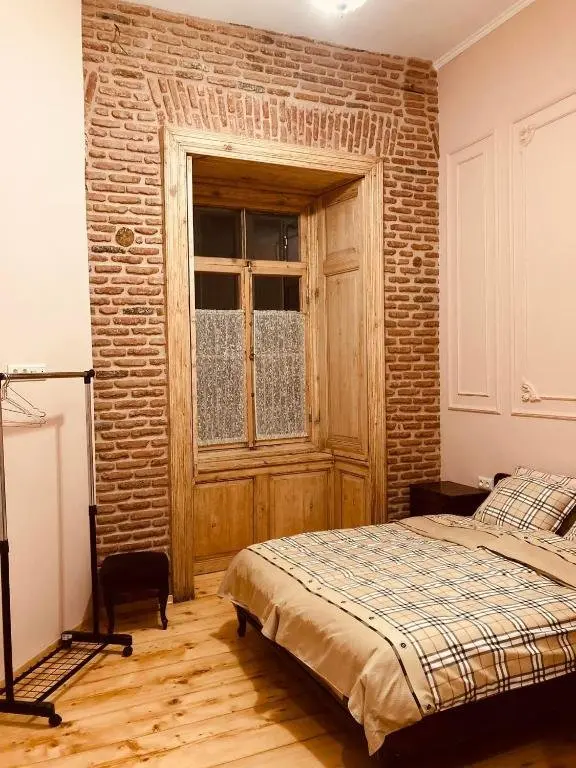 Тбилиси: Bright Cozy Apartment in Tbilisi