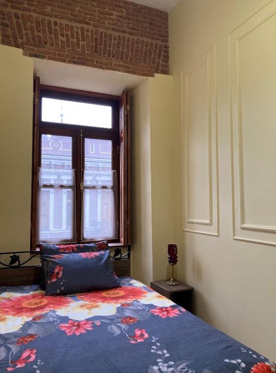 Тбилиси: Bright Cozy Apartment in Tbilisi