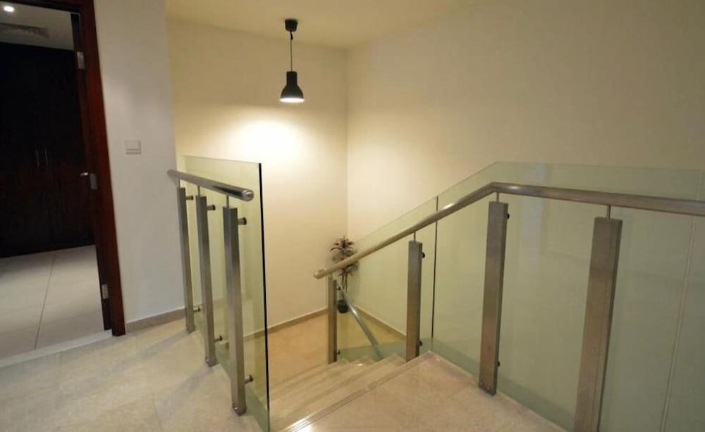 Дубай: Holidays R Us villa 3 bedroom premium location