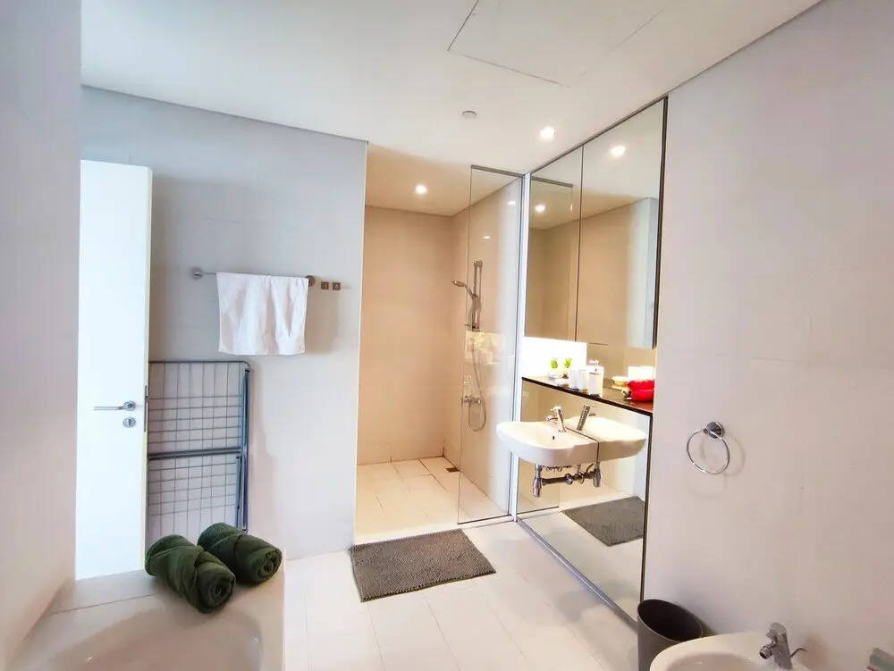 SuperHost- Bright&Stylish 1BR-Index Tower-Burj View — фото 1