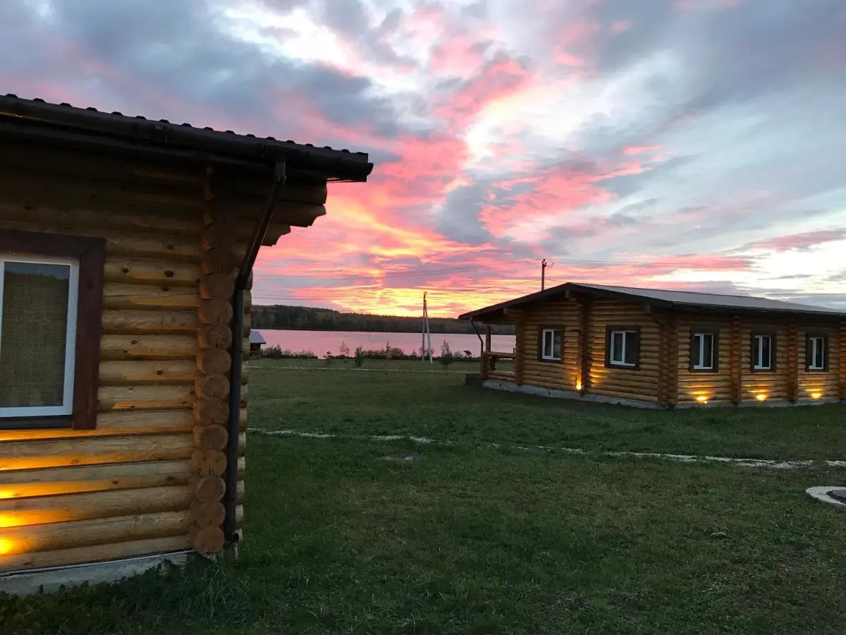 Бураково: База Отдыха Осетрово