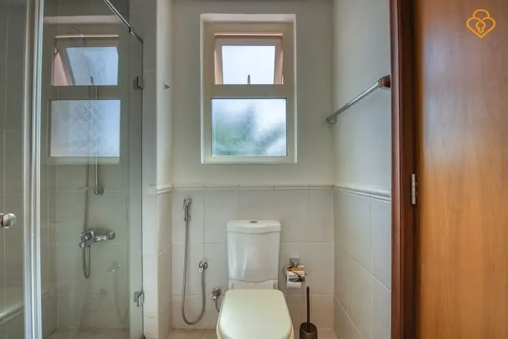 Дубай: Beautiful Large 4 B/R Villa W/ Pool Jumeirah Island