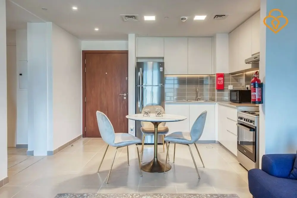 Дубай: 1 B/R Apt 411 Hayat Boulevard Townsquare