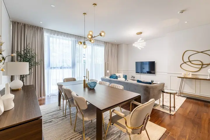 Дубай: 2BR City Walk B9 With Direct Pool Access
