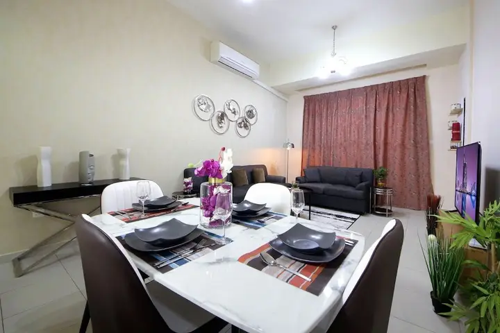 Дубай: Premium 1 BHK in La Vista Silicon Oasis