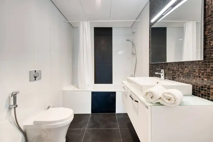 Дубай: Dezire Beautiful Spacious Brand New With Balcony