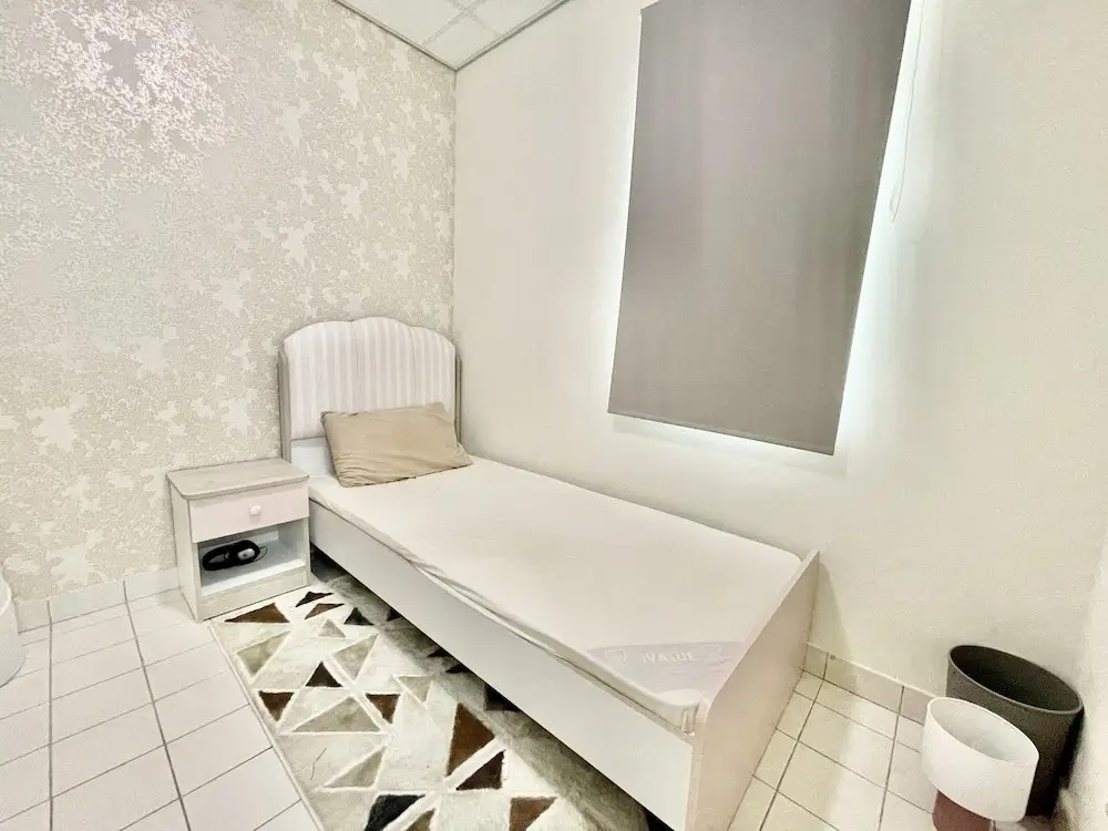Дубай: Luxurious 4B Villa With Garden Al Furjan