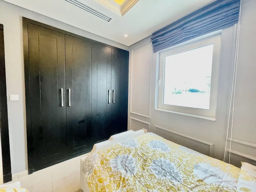 Дубай: Luxurious 4B Villa With Garden Al Furjan