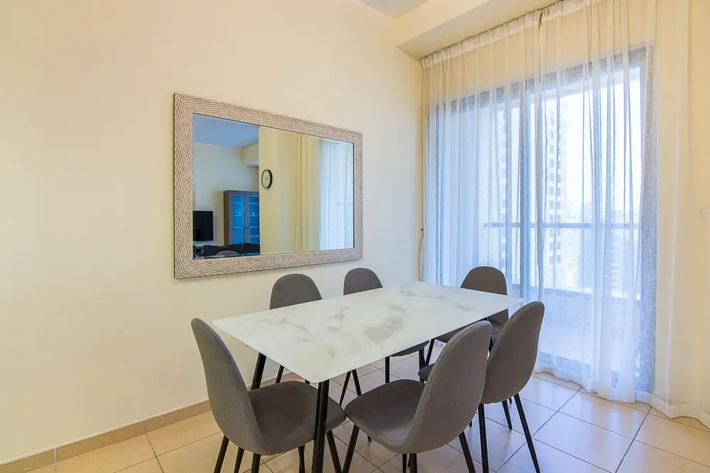 Дубай: Jbr Very Cozy 2 Br Apartment High Floor Sea View