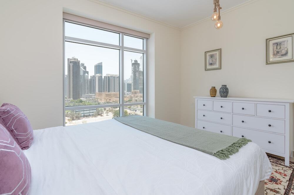 Дубай: Lux BnB 2BD Amazing Burj View