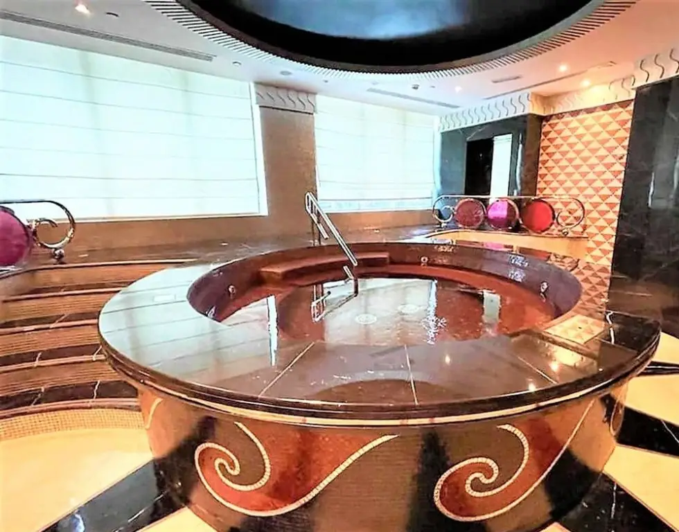 Дубай: Luxurious 1bedroom in Damac Maison Signature