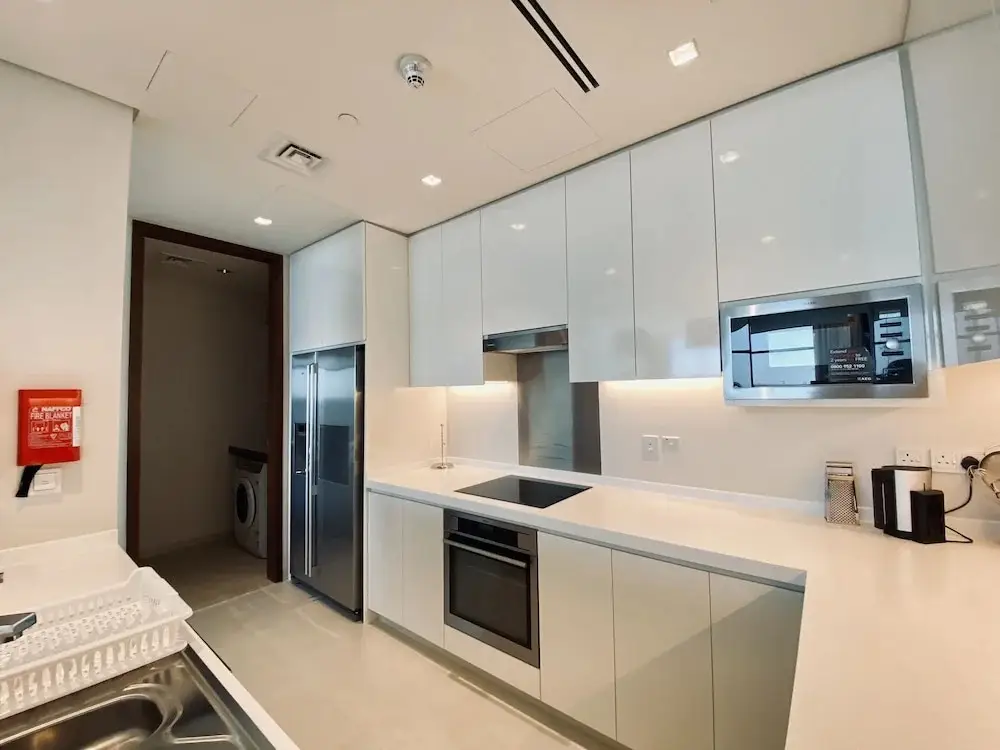 Дубай: SuperHost - Spacious Apartment With Balcony and Large Pool