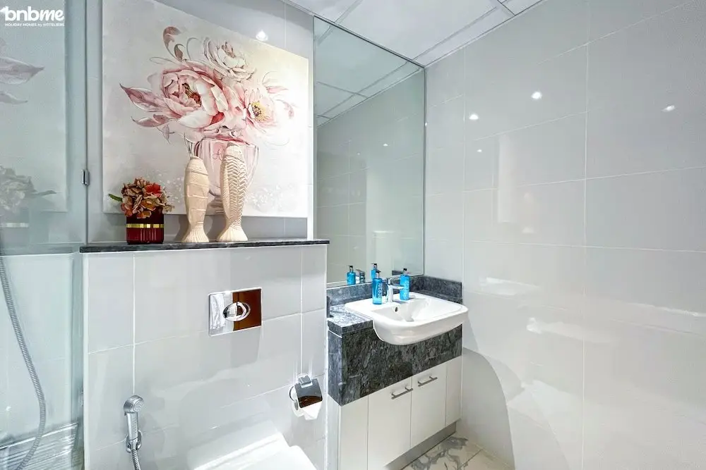 Дубай: 3B-Amna Tower-4801 by bnbme homes