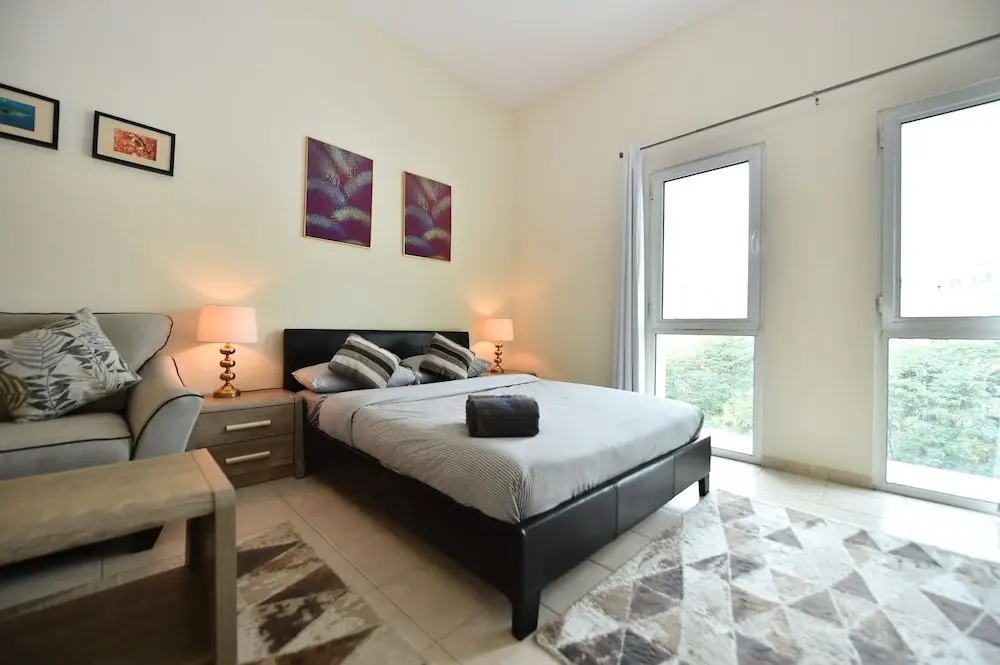 JHN - Fully Furnished Studio Apartment — фото 1