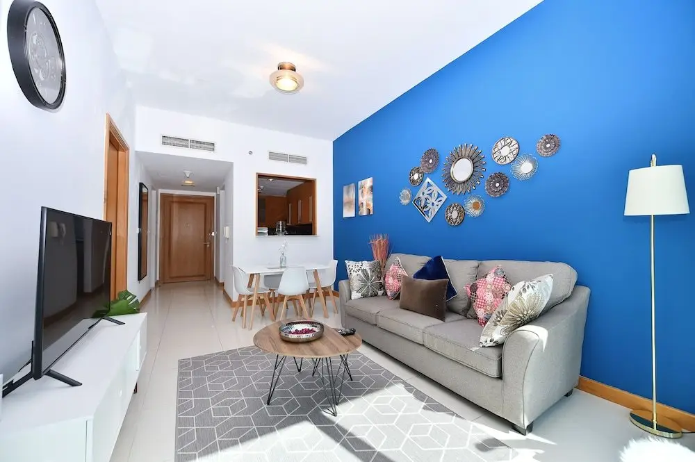 Дубай: BBL - Stylish 1BR with balcony in Marina