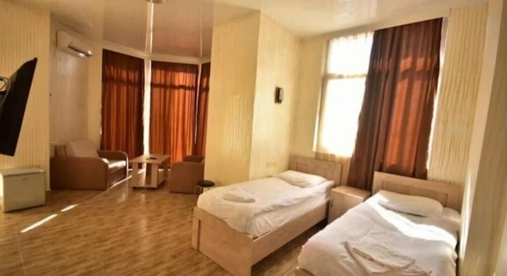 Батуми: Batumi Hall