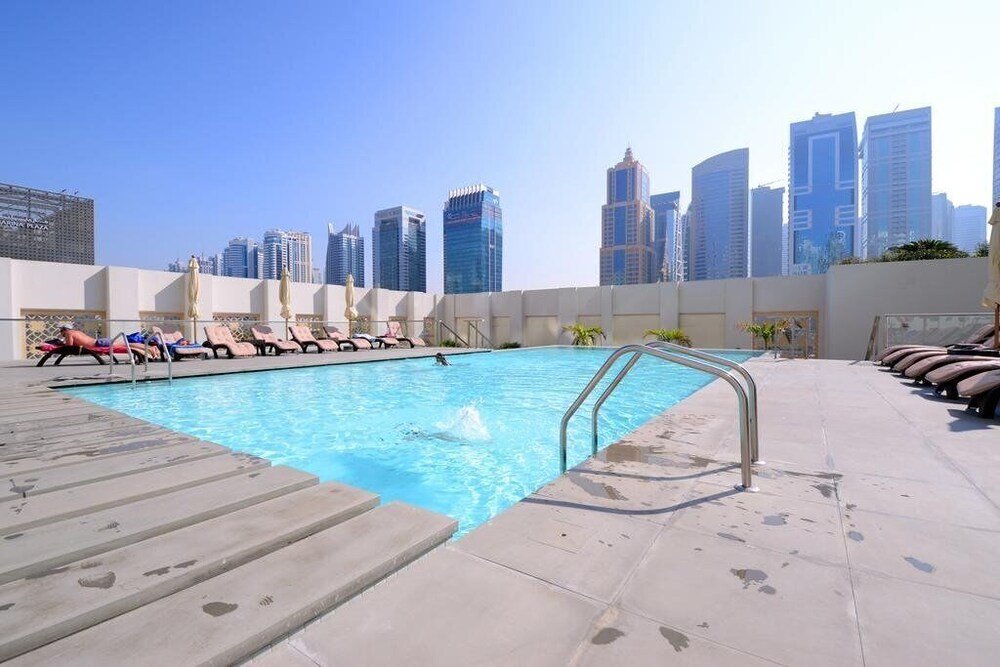 VST - Spacious Furnished 1BR in Marina — фото 1