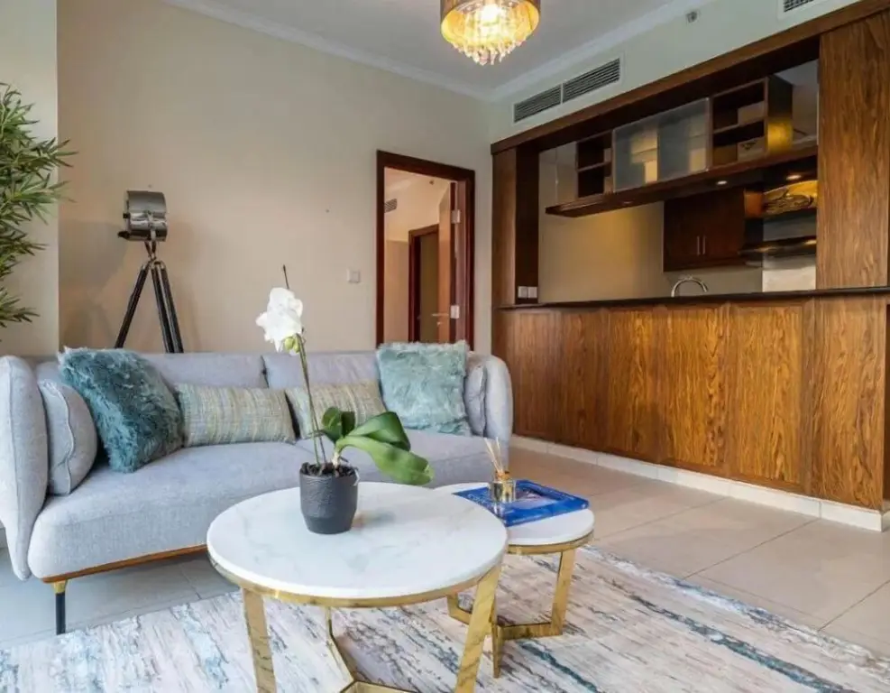 Дубай: 1B-Burj Res T7-302B by bnbme homes